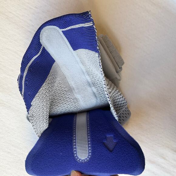 Bauerfeind OmoTrain Shoulder Support, Left 0, Titanium/Gray with Blue Accents - Picture 3 of 7